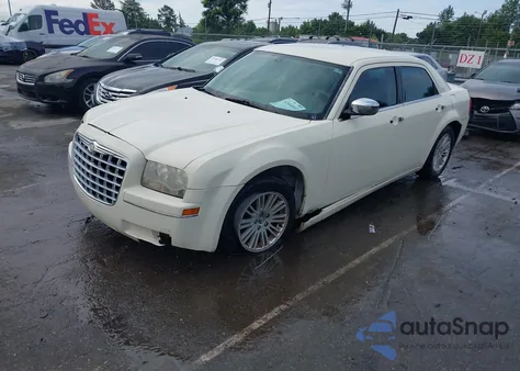 2010 Chrysler 300 Touring from USA, damaged, VIN 2C3CA4CD3AH112616